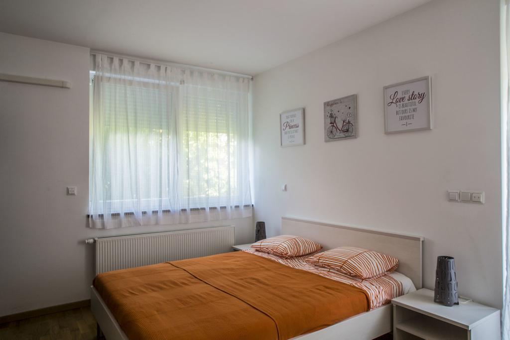 Lakeside Jarun Apartment ซาเกร็บ ห้อง รูปภาพ